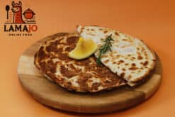 Լահմաջո տավարի մսով